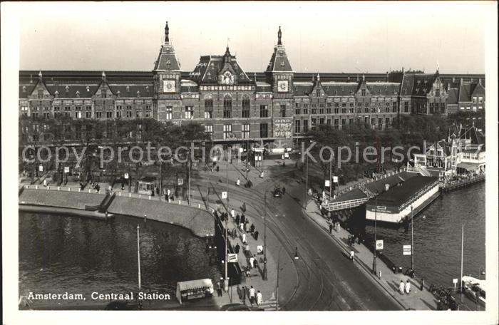 Amsterdam Niederlande Centraal Station Hauptbahnhof Bruecke