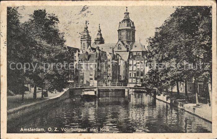 Amsterdam Niederlande O.Z. Voorburgwal met Kolk