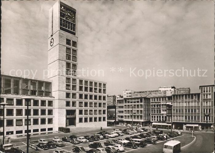 STUTTGART  CITY Neues Rathaus Autos