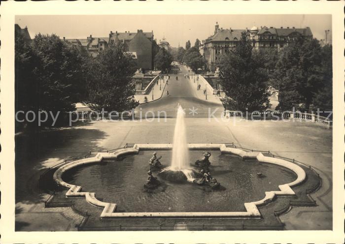 Muenchen Bayern Blick vom Friedens-Denkmal