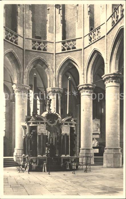 Delft Nieuwe Kerk met Monument Willem de Zwijger