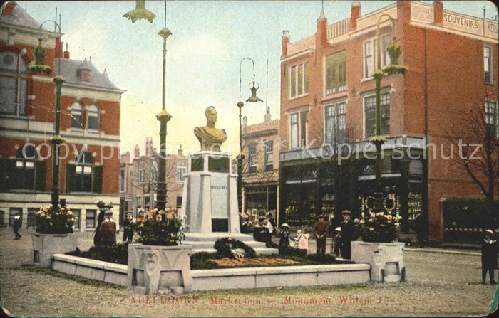 Apeldoorn Marktplein Monument Willem
