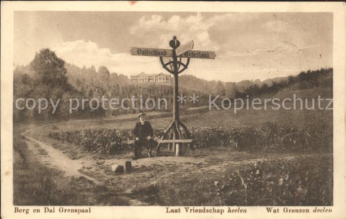 Berg en Dal Grenspaal Laat Vriendschap Wat Grenzen