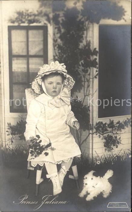 Adel Niederlande Prinzessin Juliana Plueschhund