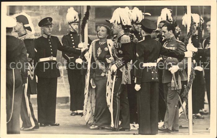 Adel Niederlande Koenigin Juliana Prinz Bernhard Leibgarde