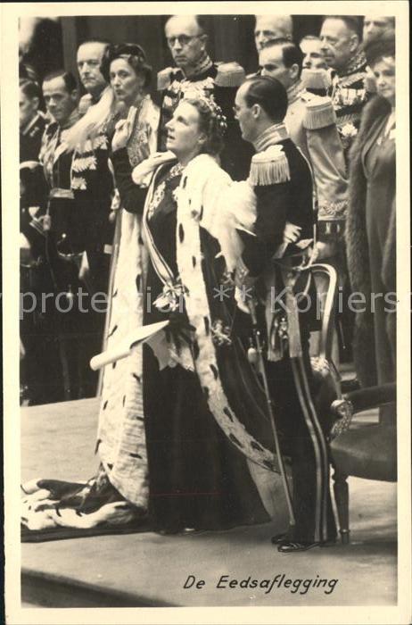 Adel Niederlande Koenigin Juliana Eedsaflegging Prinz Bernhard Nieuwe Kerk