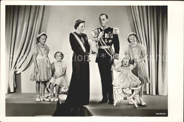 Adel Niederlande Koenigin Juliana Prinz Bernhard Prinzessinen Beatrix Irene Marg