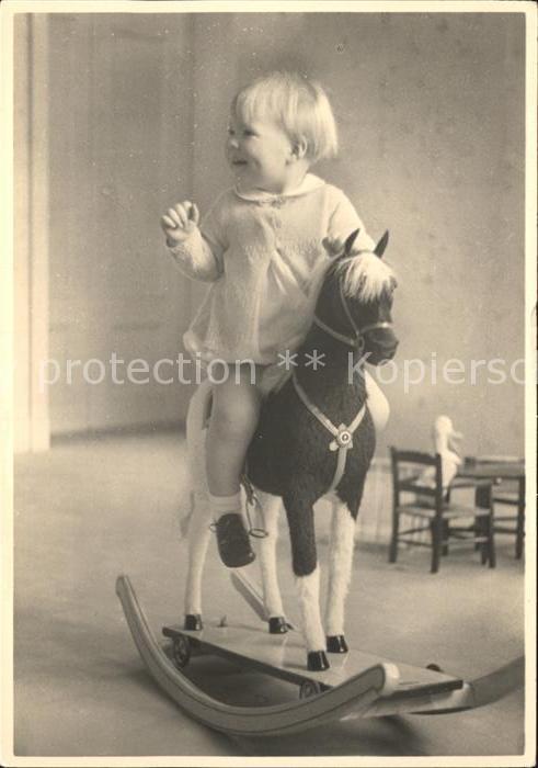 Adel Niederlande Prinzessin Beatrix Schaukelpferd