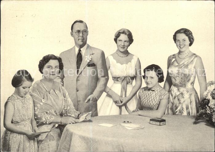 Adel Niederlande Koenigin Juliana Prinz Bernhard Prinzessin Beatrix Irene Margri