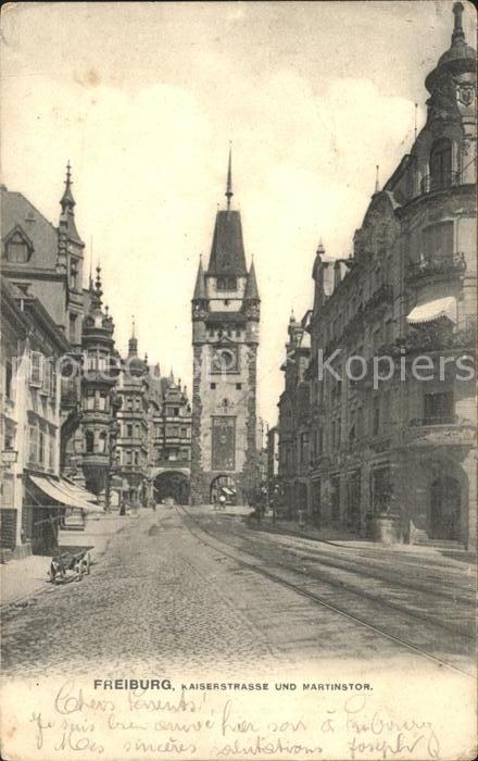 Freiburg Breisgau Kaiserstrasse mit Martinstor