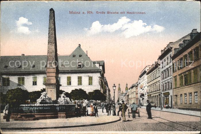 Mainz Rhein Grosse Bleiche mit Neubrunnen