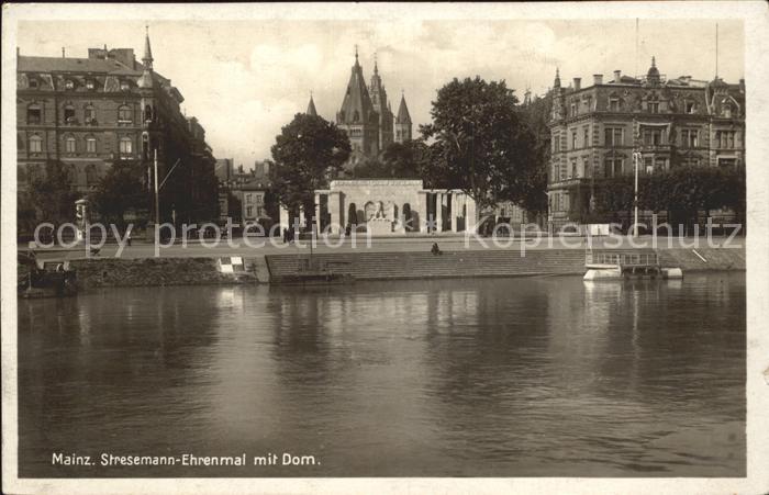 Mainz Rhein Stresemann Ehrenmal mit Dom