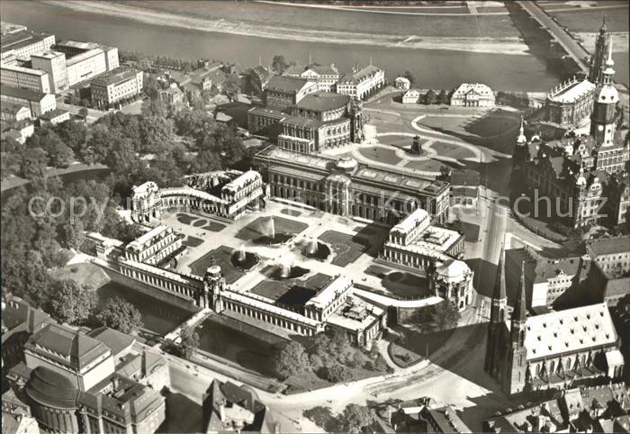DRESDEN Elbe Theaterplatz mit Zwinger Fliegeraufnahme