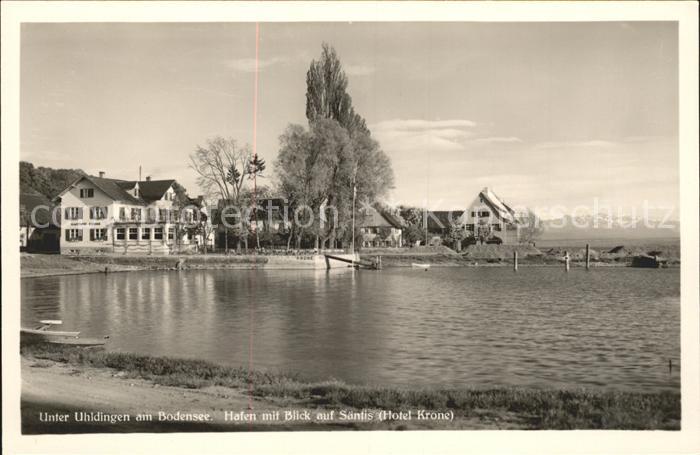 Unteruhldingen Bodensee Hafen mit Hotel Krone und Saentisblick
