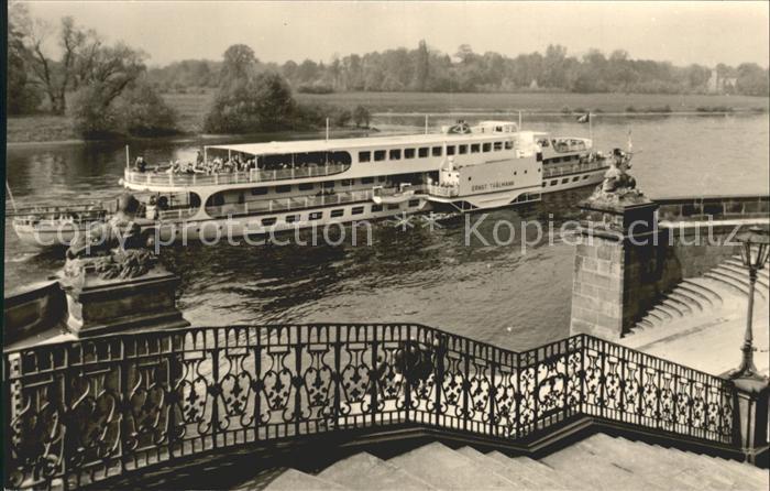 Motorschiffe MS Ernst Thaelmann Schloss Pillnitz