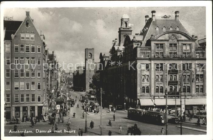 Strassenbahn Amsterdam Damrak met beurs