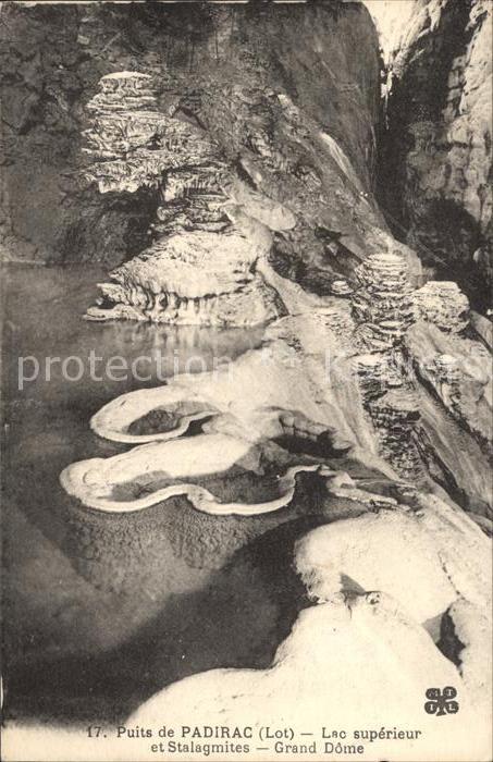 Hoehlen Caves Grottes Puits de Padirac Lac superieur Stalagmi