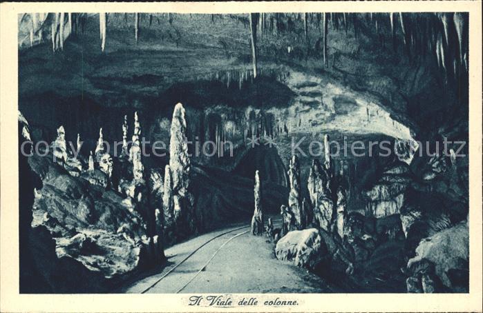 Hoehlen Caves Grottes Viale delle colonne Postumia