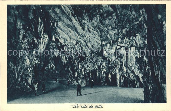 Hoehlen Caves Grottes Sala da ballo Postumia