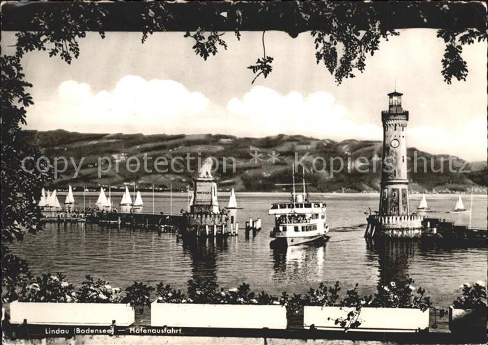 Dampfer Binnenschifffahrt Lindau Bodensee Hafenausfahrt
