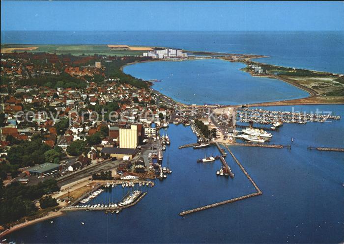 Heiligenhafen Ostseebad an der Vogelfluglinie Hafen Fliegeraufnahme