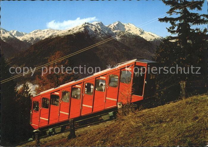 Reisseck Kaernten Bergbahn Standseilbahn mit Blick auf Kreuzeckmassiv
