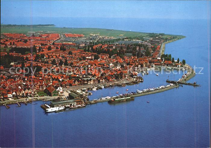 Volendam Hafen Fliegeraufnahme
