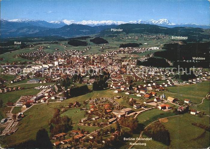 Lindenberg Allgaeu mit Vorarlberger und Schweizer Berge Berliner Feriendorf Nade