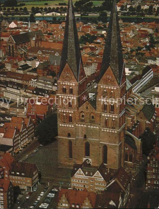LueBECK CITY St Marienkirche Hansestadt Fliegeraufnahme