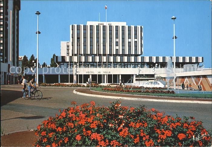 Joue-les-Tours Hotel de Ville Place Victor Hugo