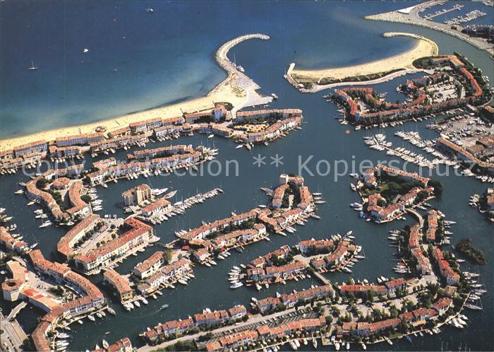 Grimaud Port Vue aerienne Fliegeraufnahme