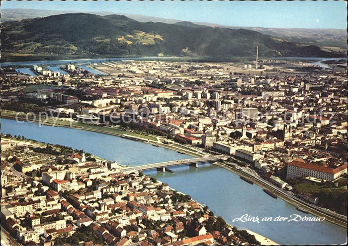 Linz Donau Fliegeraufnahme