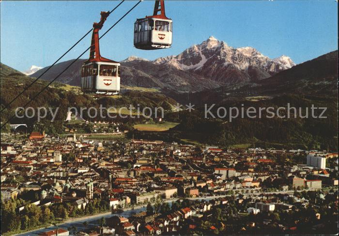 Innsbruck Nordkettenbahn mit Stadt und Serles