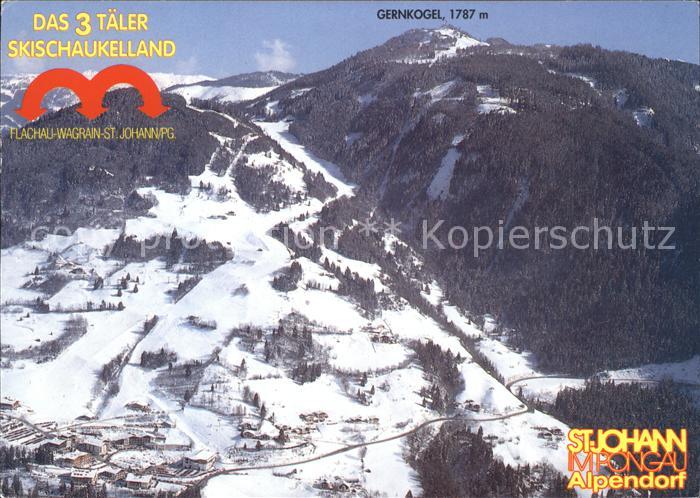 St Johann Pongau Salzburg Alpendorf mit Gernkogel Wintersportplatz Fliegeraufnah