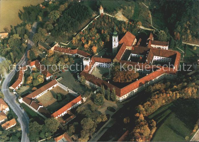 Heiligenkreuz Niederoesterreich Fliegeraufnahme Stiftanlage Zisterzienserkloster