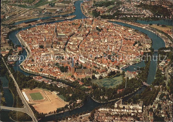 LueBECK CITY Fliegeraufnahme Total