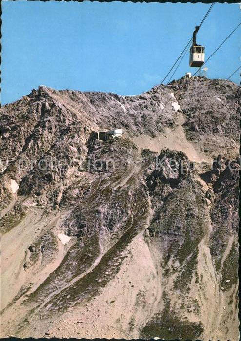 Valluga Seilbahn mit Vallugagipfel