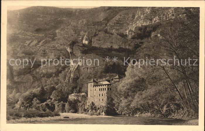 Gorges du Tarn Chateau de LA CAZE XV siecle