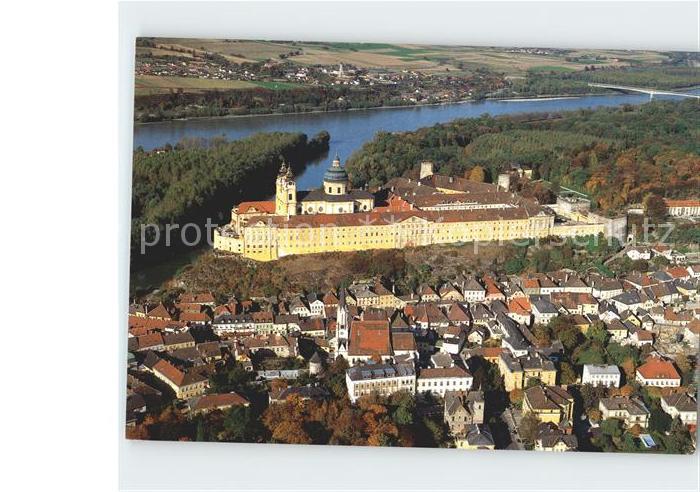 Melk Donau Fliegeraufnahme Stift