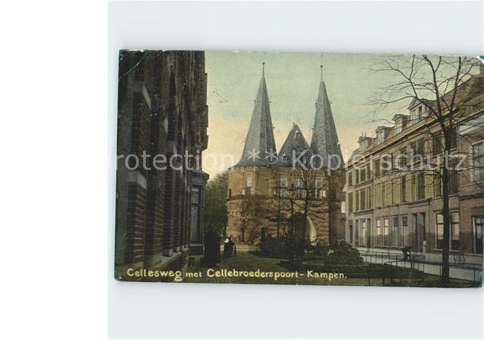Kampen Niederlande Cellesweg met Cellebroederspoort