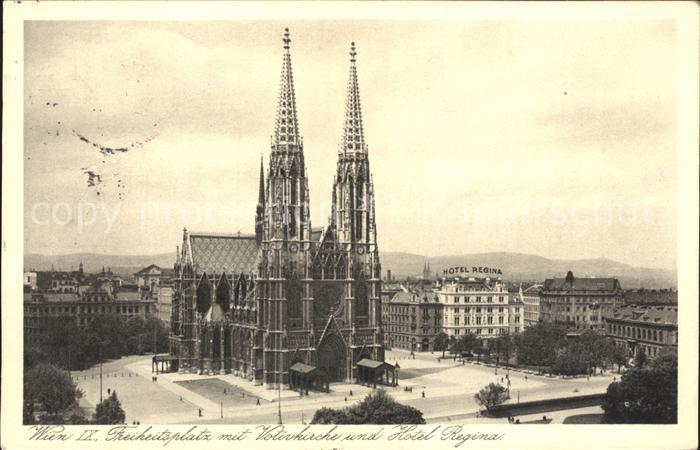 Wien Freiheitsplatz mit Votinkirche und Hotel Regina