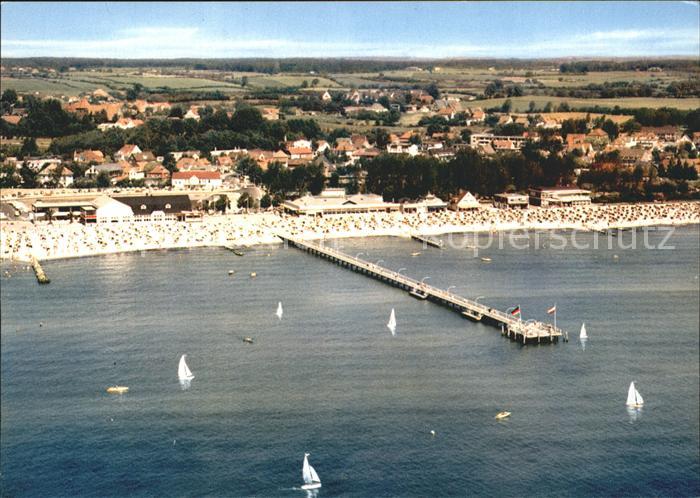 Groemitz Ostseebad Fliegeraufnahme Strand Seebruecke