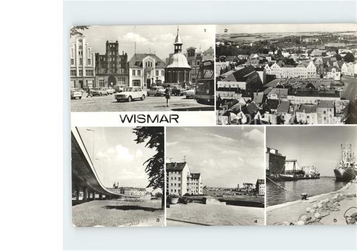 Wismar Mecklenburg Vorpommern Marktplatz Hochbruecke Hafen Schiffe