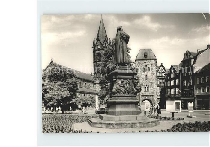Eisenach Thueringen Nicolaitor und Lutherdenkmal