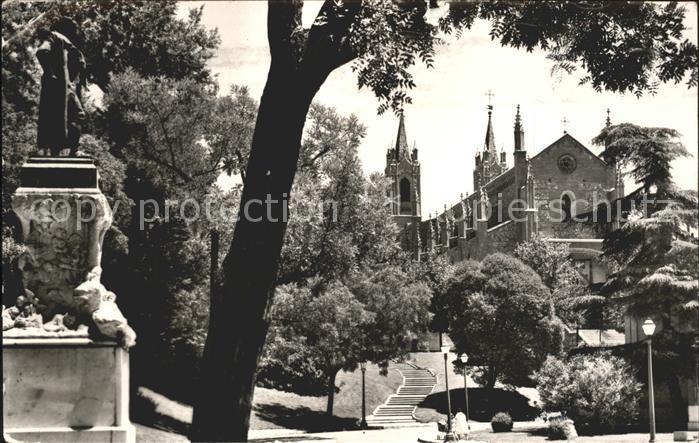 Madrid Spain Monumento Goya Eglise