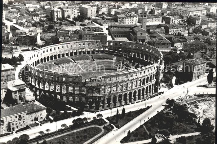 Pola Pula Croatia Izrada Putnik Zagreb