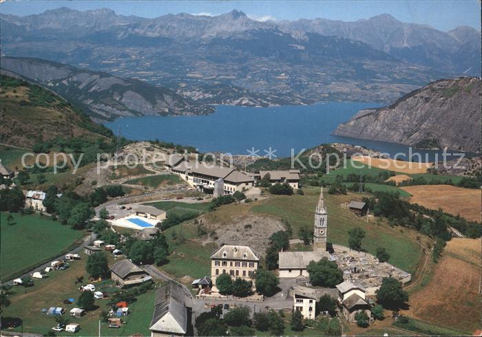 La Breole Le Village et le la de Serre Poncon