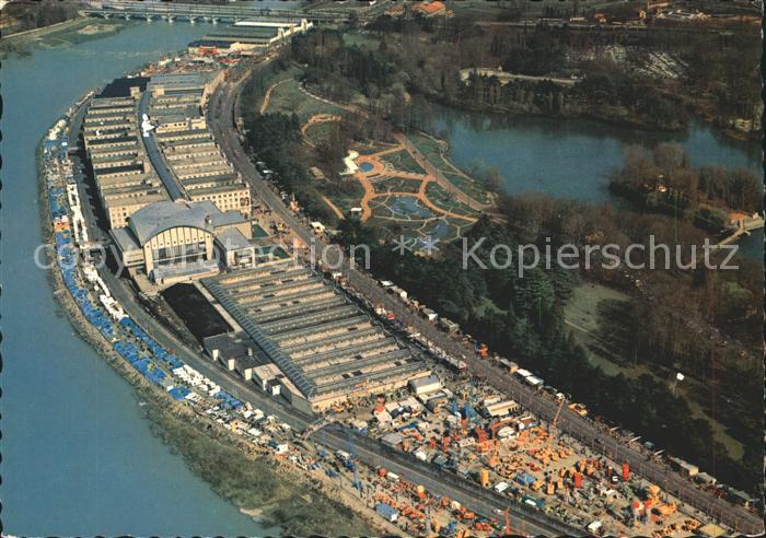 Lyon France La parc de la Tete d Or et le Palais de la Foire Vue aerienne