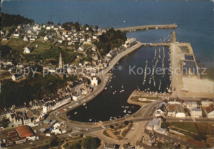 Saint-Brieuc Cotes-d Armor La Jetee de Penthievre Le Quai de Courcy Le Bassin d
