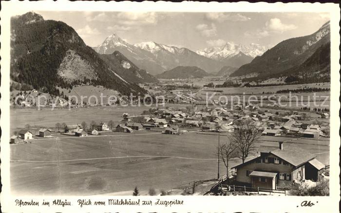 Pfronten Ostallgaeu Bayern Blick vom Milchhaeusle zur Zugspitze